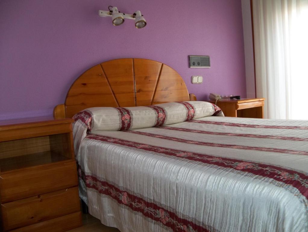 Hostal Virgen Del Villar Лагуна де Дуеро Стая снимка