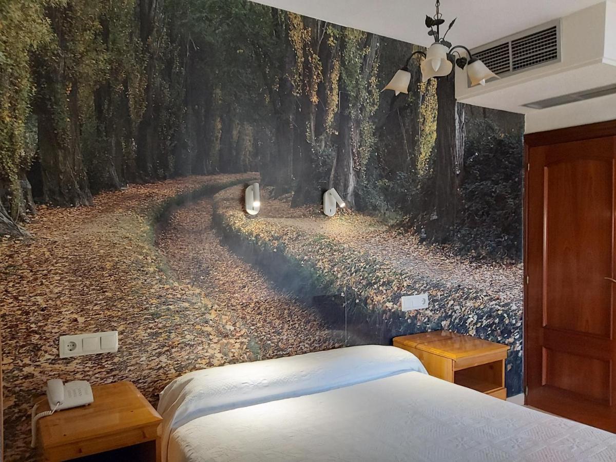 Hostal Virgen Del Villar Лагуна де Дуеро Екстериор снимка