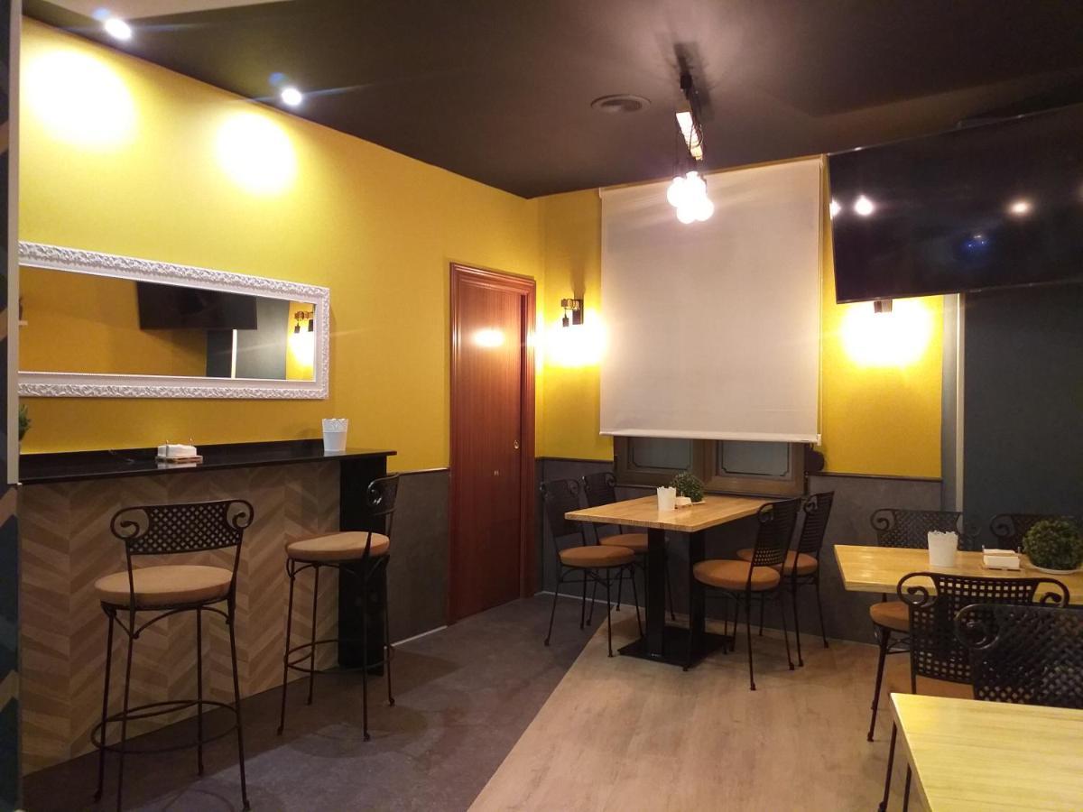 Hostal Virgen Del Villar Лагуна де Дуеро Екстериор снимка